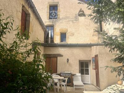 Exclusivite: Au Coeur De Monpazier Charmante Maison Avec Jardin