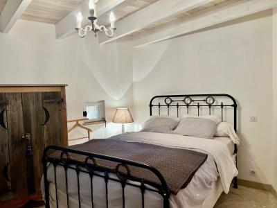 Proche Beaumont: Charmante Maison De Village
