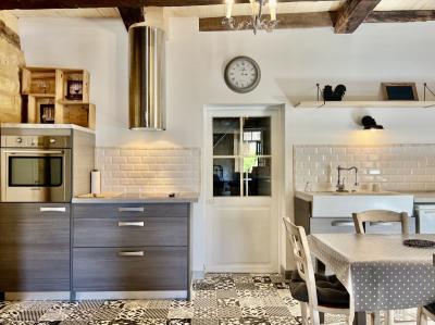 Proche Beaumont: Charmante Maison De Village