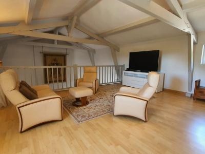 Superbe Maison D\\\'architecte De Plain-pied Et Piscine, Idealement Situee A Seulement 5 Minutes Du