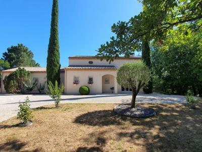 Superbe Maison D\\\'architecte De Plain-pied Et Piscine, Idealement Situee A Seulement 5 Minutes Du
