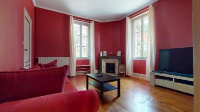Maison En Pierre Renovee Et Atypique