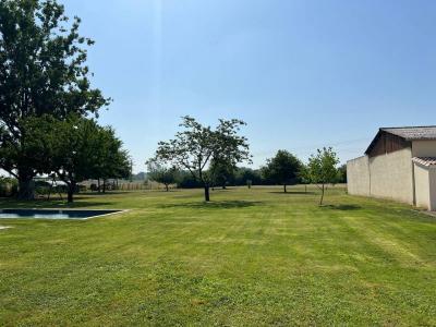 Longere En Pierre Renovee