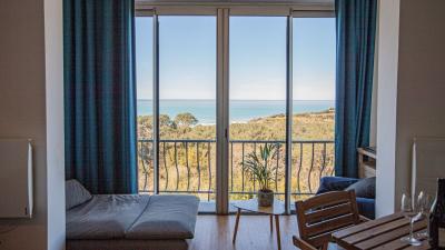 Superbe Studio De 24 M2 Offrant Une Magnifique Vue Sur L\\\'ocean A Bidart.
