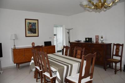 Maison Habitation. Plain Pied, Situe Dans Un Environnement Calme, A 5 Minutes En Voiture Des Commerc
