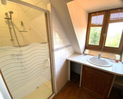 Superbe Cottage De Caractere Avec Grand Salon Moderne Et Ouvert, 4 Chambres, 3 Salles De Bains Et Pi