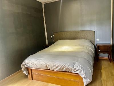 Monpazier: Perigourdine Contemporaine Avec Piscine, Terrain Constructible.