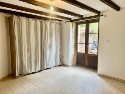 Proche Beaumont: Maison De Village Avec Jardin