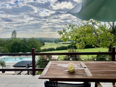Monpazier: Maisond De Plain-pied, Piscine Et Jardin Avec Vue