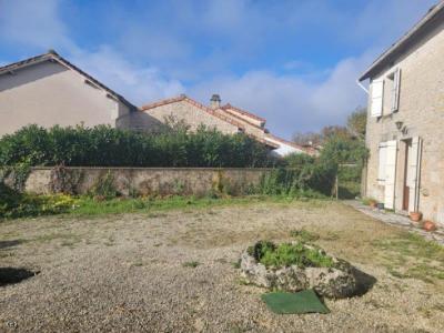 &#8364;129000 - Old 5 Bedroom House - Proche Ruffec