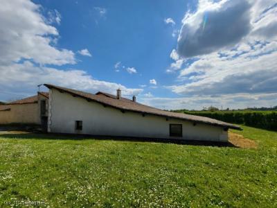 &#8364;255300 - Beautiful 4-bedroom House With Outbuildings And Lovely Garden