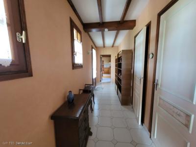 &#8364;255300 - Beautiful 4-bedroom House With Outbuildings And Lovely Garden