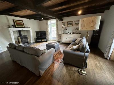 &#8364;265000 - Character House With Beautiful Garden