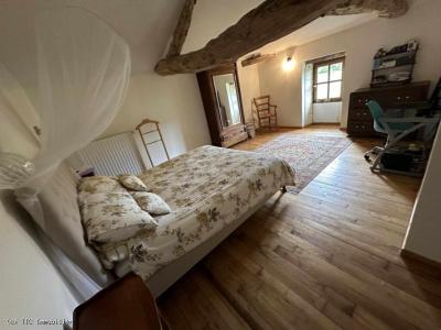 &#8364;265000 - Character House With Beautiful Garden