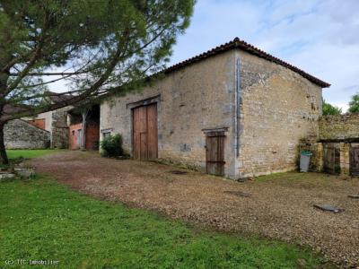 &#8364;265000 - Character House With Beautiful Garden