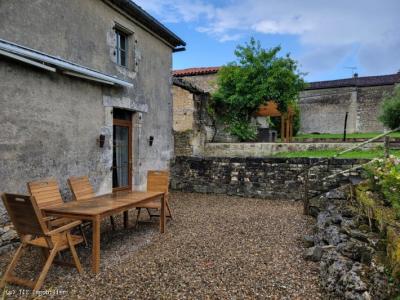 &#8364;265000 - Character House With Beautiful Garden