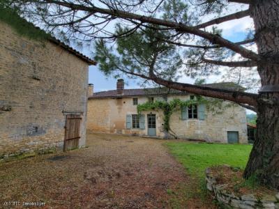 &#8364;265000 - Character House With Beautiful Garden