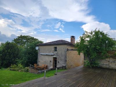 &#8364;265000 - Character House With Beautiful Garden