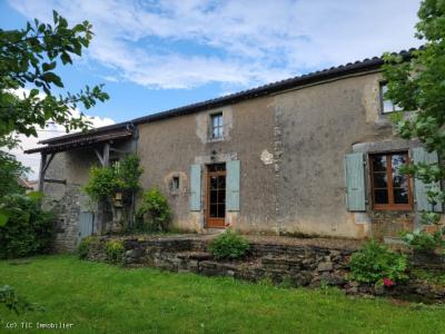 &#8364;265000 - Character House With Beautiful Garden