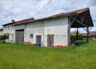 &#8364;117700 - Beautiful Stone House With Large Garden