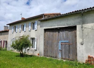 &#8364;117700 - Beautiful Stone House With Large Garden