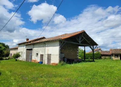 &#8364;117700 - Beautiful Stone House With Large Garden