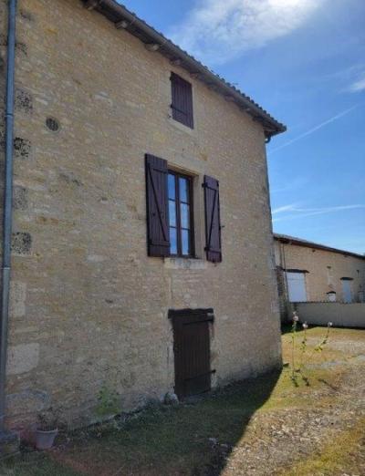 &#8364;233200 - Beautiful Stone House With Numerous Outbuildings In The Heart Of Ruffec