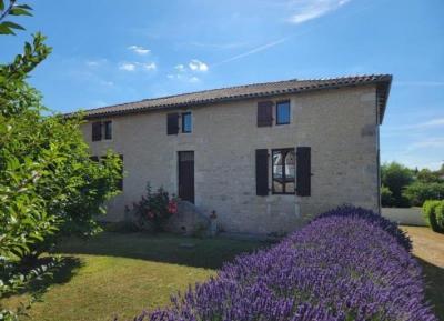 &#8364;233200 - Beautiful Stone House With Numerous Outbuildings In The Heart Of Ruffec