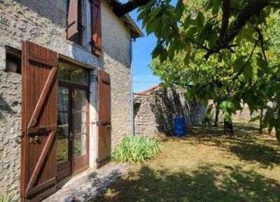 &#8364;233200 - Beautiful Stone House With Numerous Outbuildings In The Heart Of Ruffec