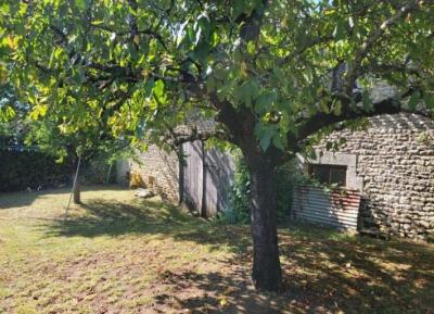 &#8364;233200 - Beautiful Stone House With Numerous Outbuildings In The Heart Of Ruffec