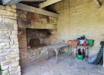 &#8364;233200 - Beautiful Stone House With Numerous Outbuildings In The Heart Of Ruffec