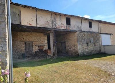 &#8364;233200 - Beautiful Stone House With Numerous Outbuildings In The Heart Of Ruffec