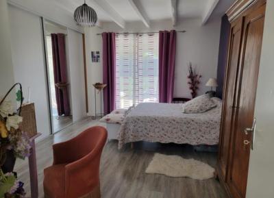 &#8364;164300 - Pretty Town House With Garden