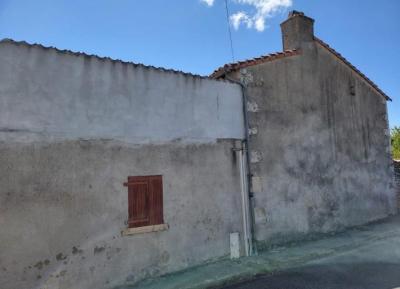 &#8364;164300 - Pretty Town House With Garden