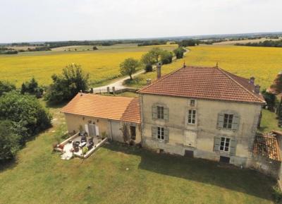 &#8364;444950 - Glorious 19th Century Manor House On Over 2.5 Acres