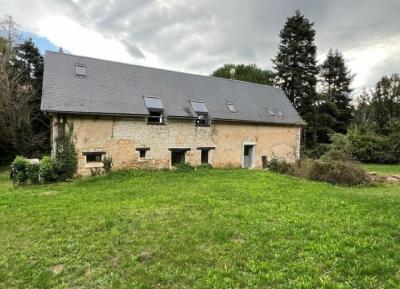 &#8364;550000 - Renovated Manor House And Renovated Barn With Swimming Pool On Over 3 Hectares Of La