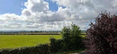 A 8 Km De Sees