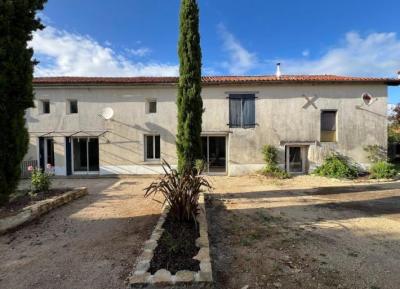 &#8364;180850 - Beautiful Stone House With Lovely Garden And Many Outbuildings