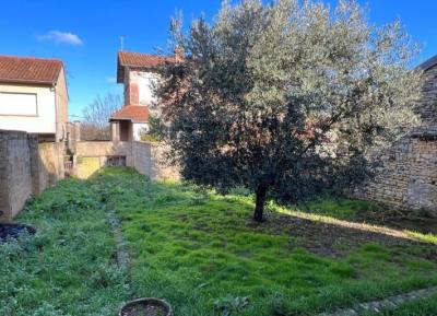 &#8364;112350 - 3 Bedroom House With Garden And Garage Tucked Away- Centre Ruffec