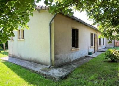 &#8364;112350 - Old Stone House And Outbuildings On 3 Acres