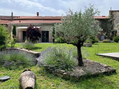 &#8364;258600 - Beautiful Stone House With Magnificent Garden