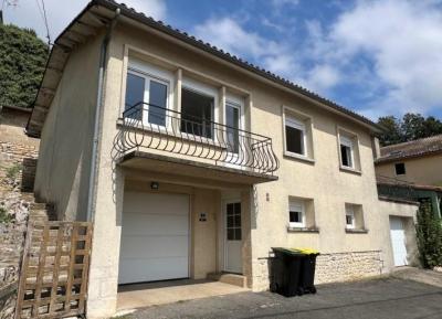 &#8364;169600 - Town House In A Quiet Street