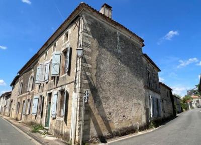 &#8364;123050 - 4 Bedroom House In The Pretty Medieval Village Of Tusson