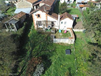 &#8364;123650 - Magnificent Views : 2 Bedroom House With Garden/woodland & River Frontage