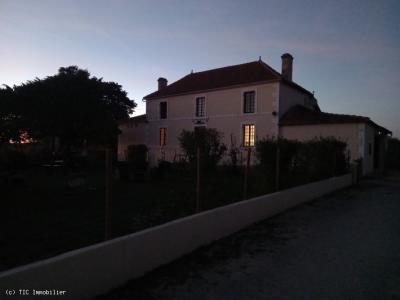 &#8364;199950 - Open Views : Detached \"maison De Maitre\" With Large Garden And Outbuildings