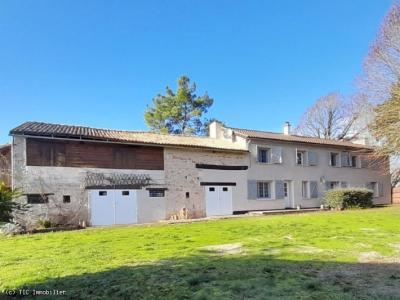 &#8364;260500 - Beautifully Renovated Detached 4 Bedroomed Property