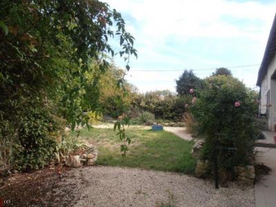 &#8364;159500 - Pretty 4 Bedroomed Cottage Near Civray