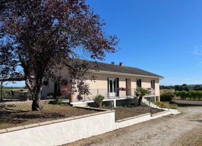 &#8364;149800 - Large Detached House For Sale With Basement In Verteuil-sur-charente