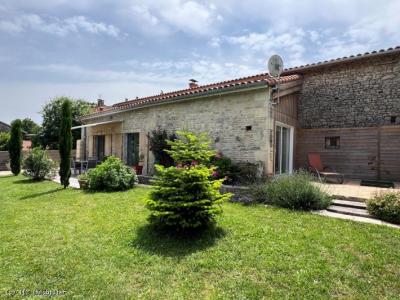 &#8364;258600 - Beautiful Stone House With Magnificent Garden