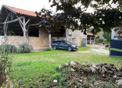 &#8364;180850 - Beautiful Stone House With Lovely Garden And Many Outbuildings